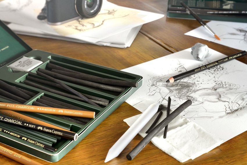 Pitt Monochrome Grafit Węglowy Extra Soft 2899-Es Faber-Castell