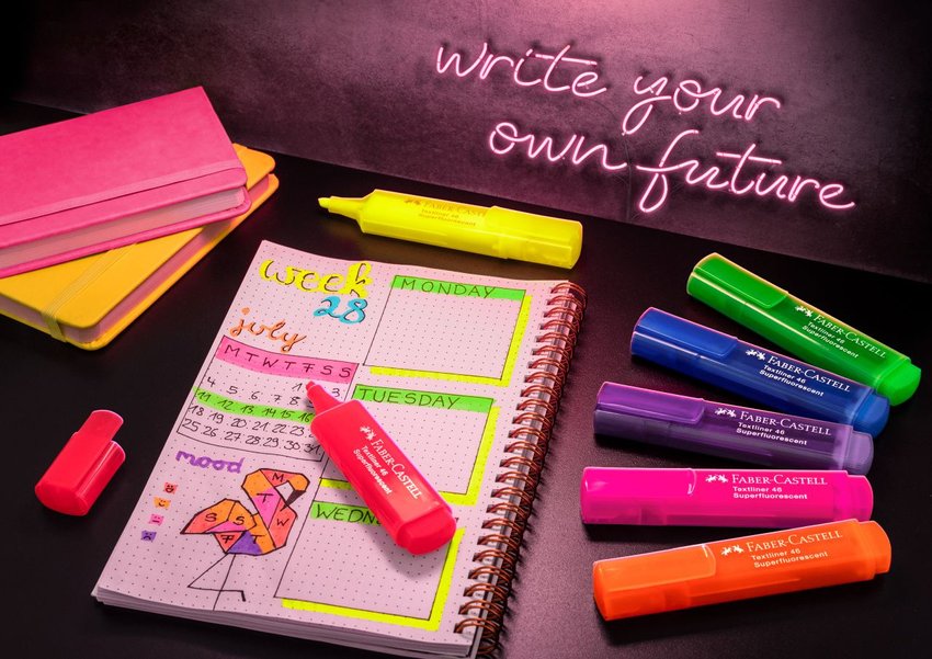 Zakreślacz 1546 8 Kol. Super Neon Opakowanie Karton Faber-Castell